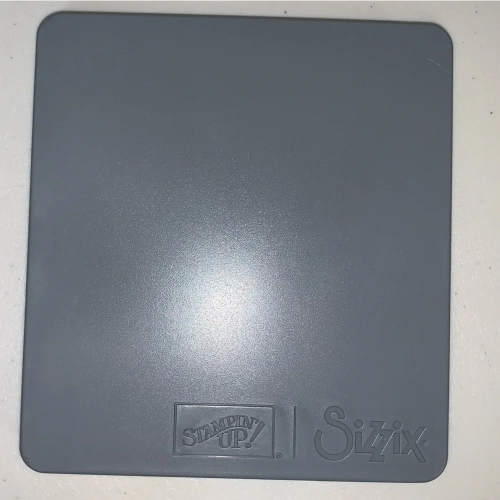 Sizzix Bigz Scallop Squares Duo Die Retired Paper Cutting Scrapbook Card Craft