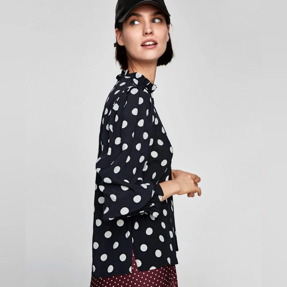 Zara keyhole classic