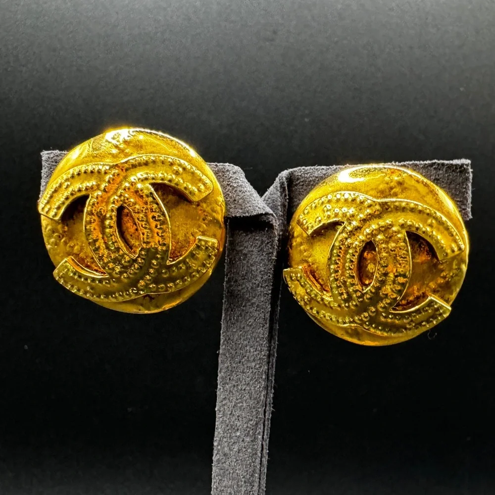 LOT 1260 24K gold plated Chanel hummered earrings