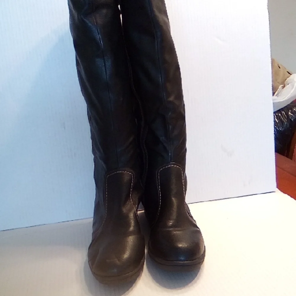 SOFT SPOT Black Boots SIZE 9W