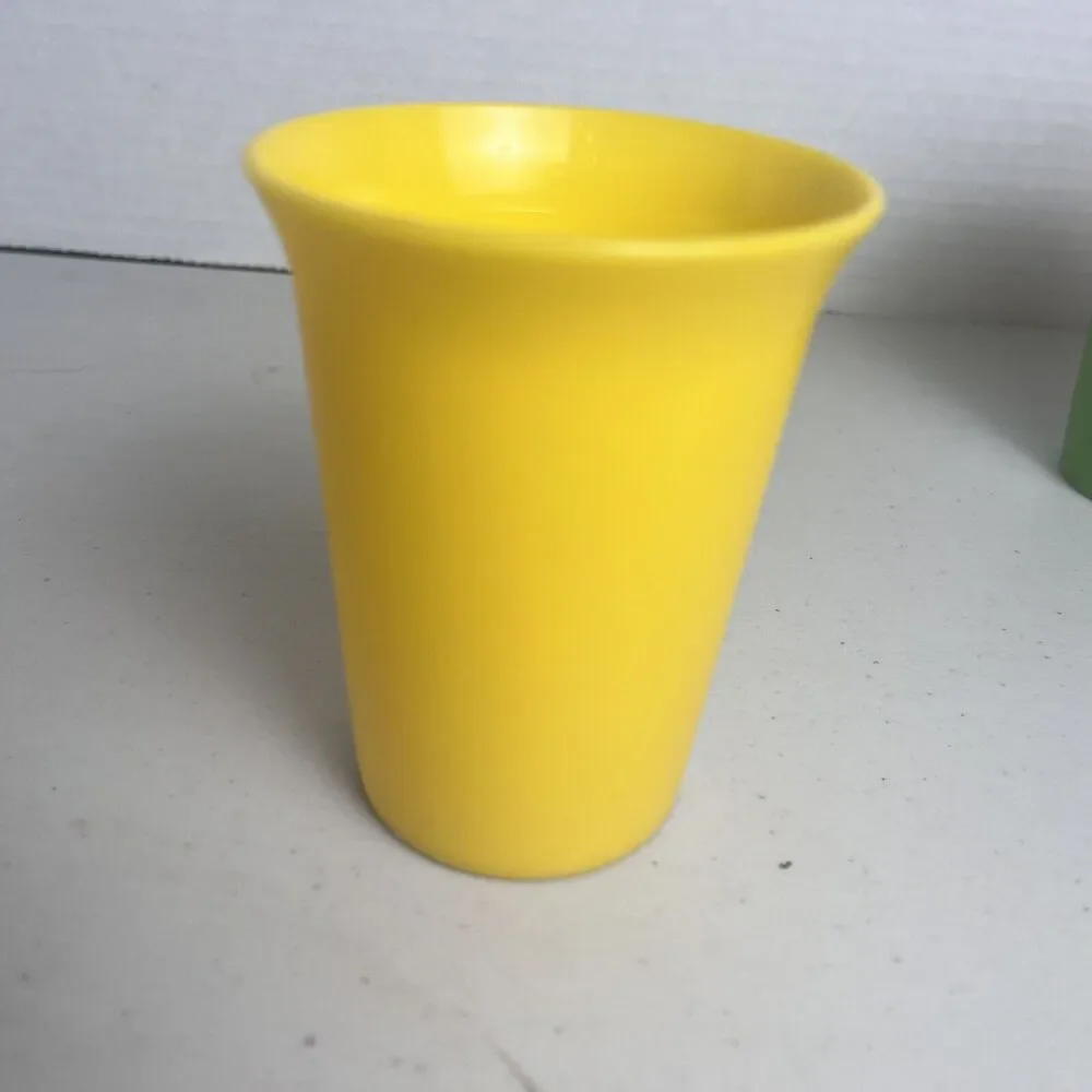 Tupperware vintage style