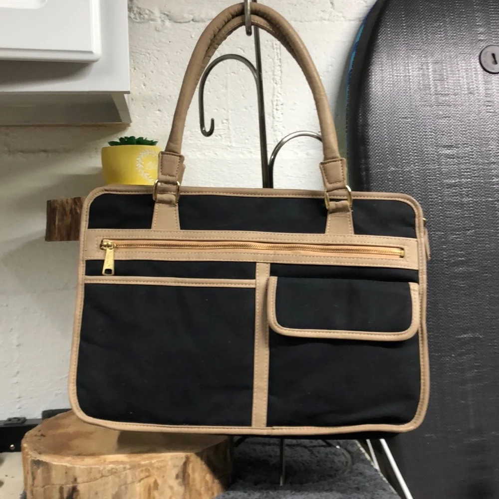 BAGGS‎ COMPUTER BAG