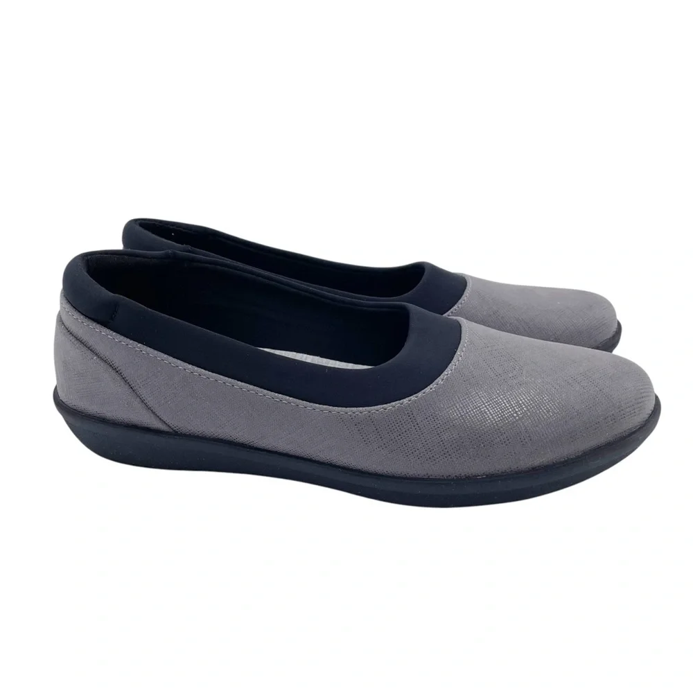 Cloudsteppers by Clarks Women's Ayla Pure Closed Toe Loafers Flats Size 6.5 Grey