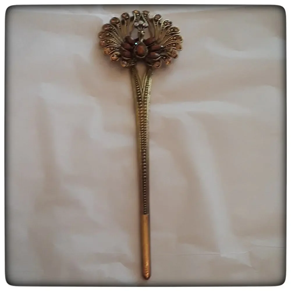 No Label metal hair