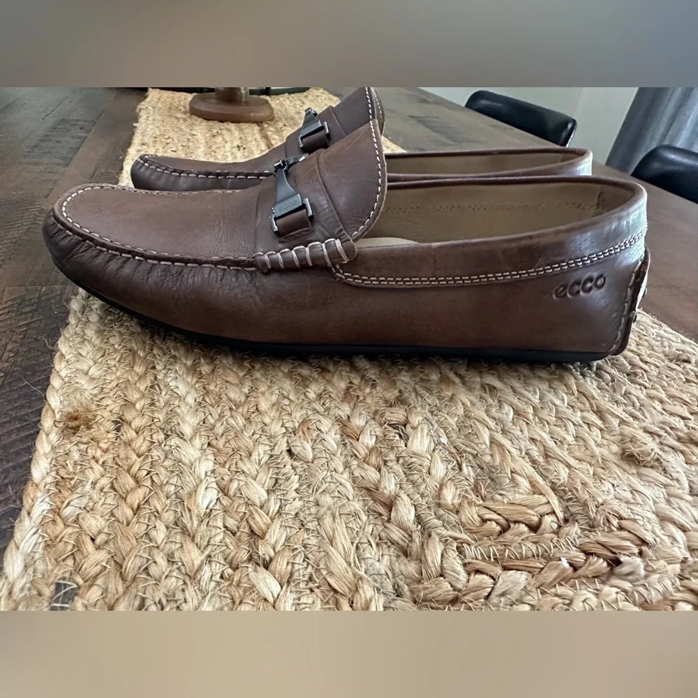 Ecco excellent used