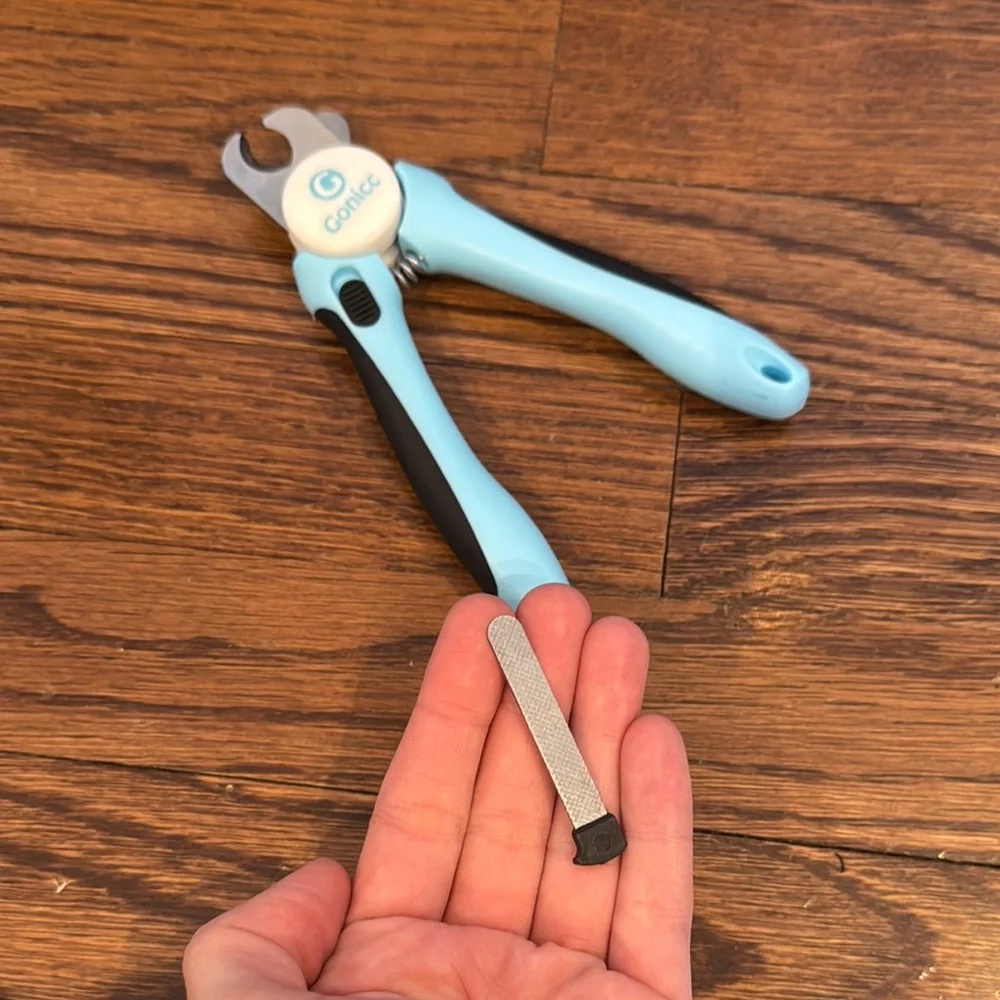 Gonicc Blue and Black Pet Nail Clippers