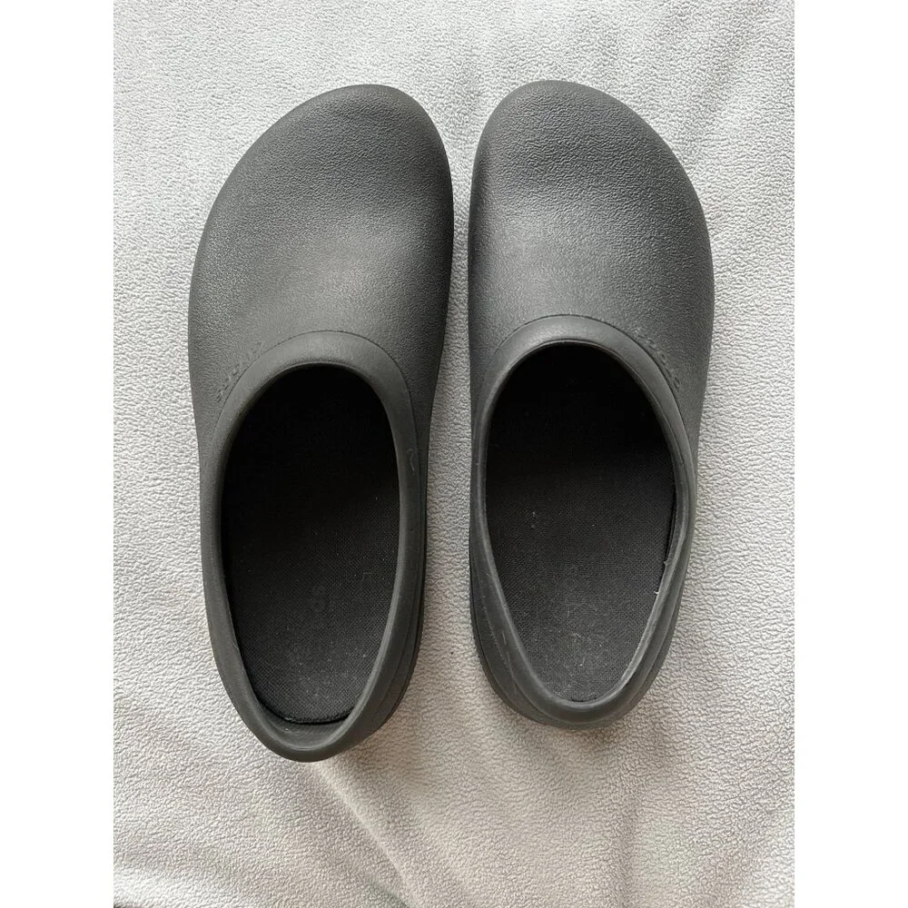 CROCS shoe mens
