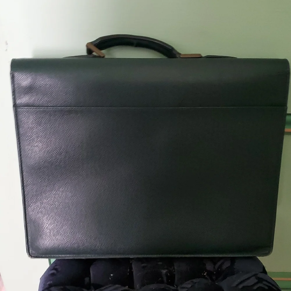 Louis Vuitton @bagriculture must make