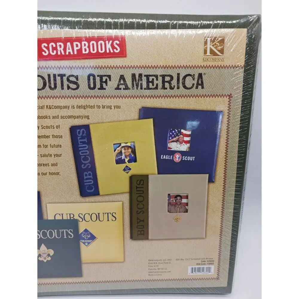 Boy Scouts of America 12 x 12 Photo Scrapbook Album W/ Paper Embellishments Kit