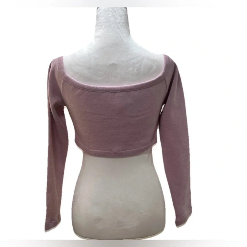 Zara measurements •shoulder