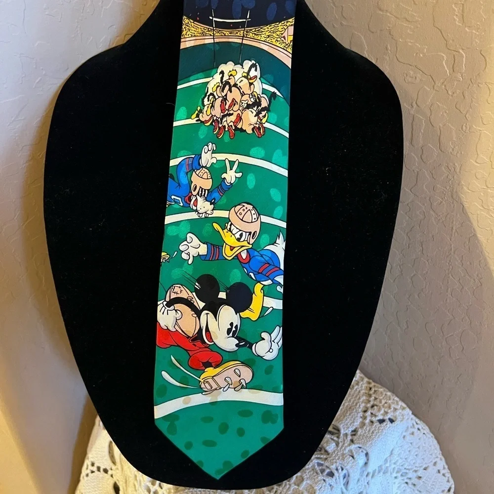 American football Mickey, Donald & Goofy novelty tie, Silk Necktie 56