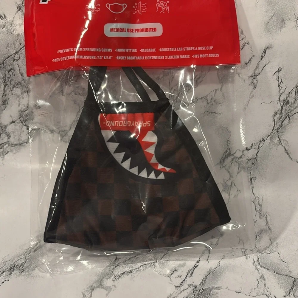 Sprayground sharks paris