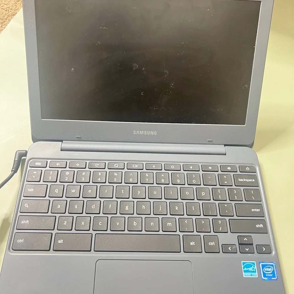 Samsung Chromebook with Charger in Dark Gray