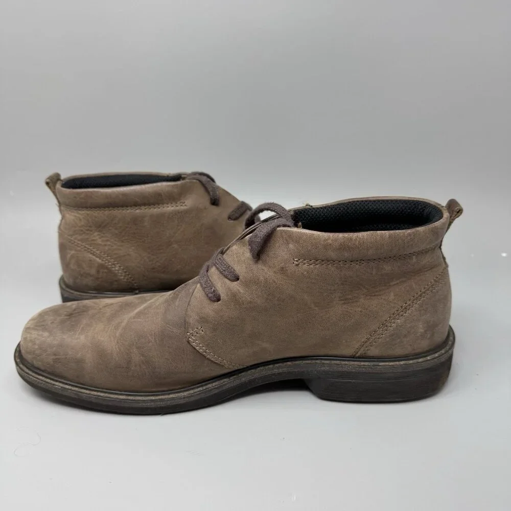 Ecco step into