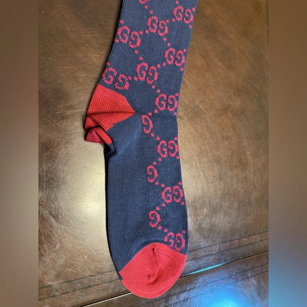 Gucci new authentic
