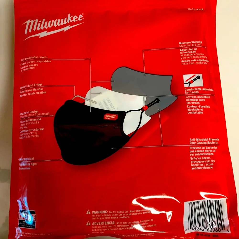 Milwaukee packs black