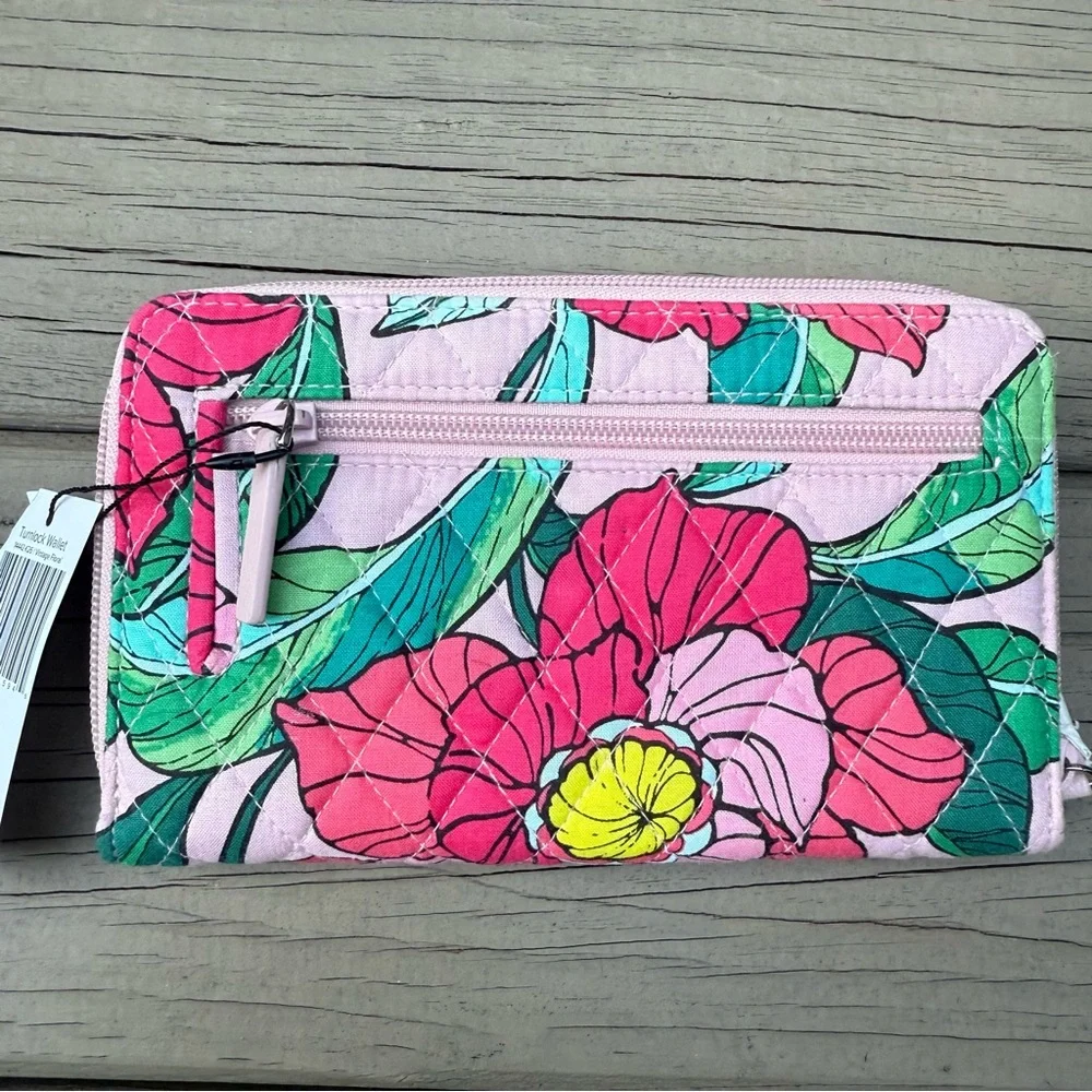 Vera Bradley turnlock wallet