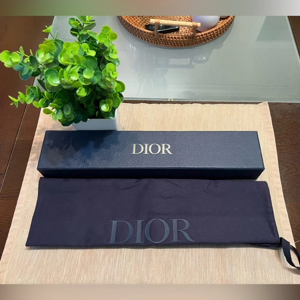 Dior sophisticated set