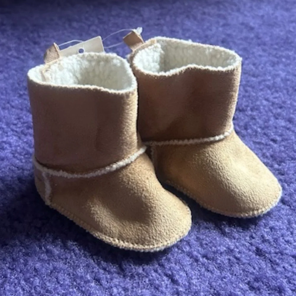Baby Gap Moccasins - 3-6 months - NWT