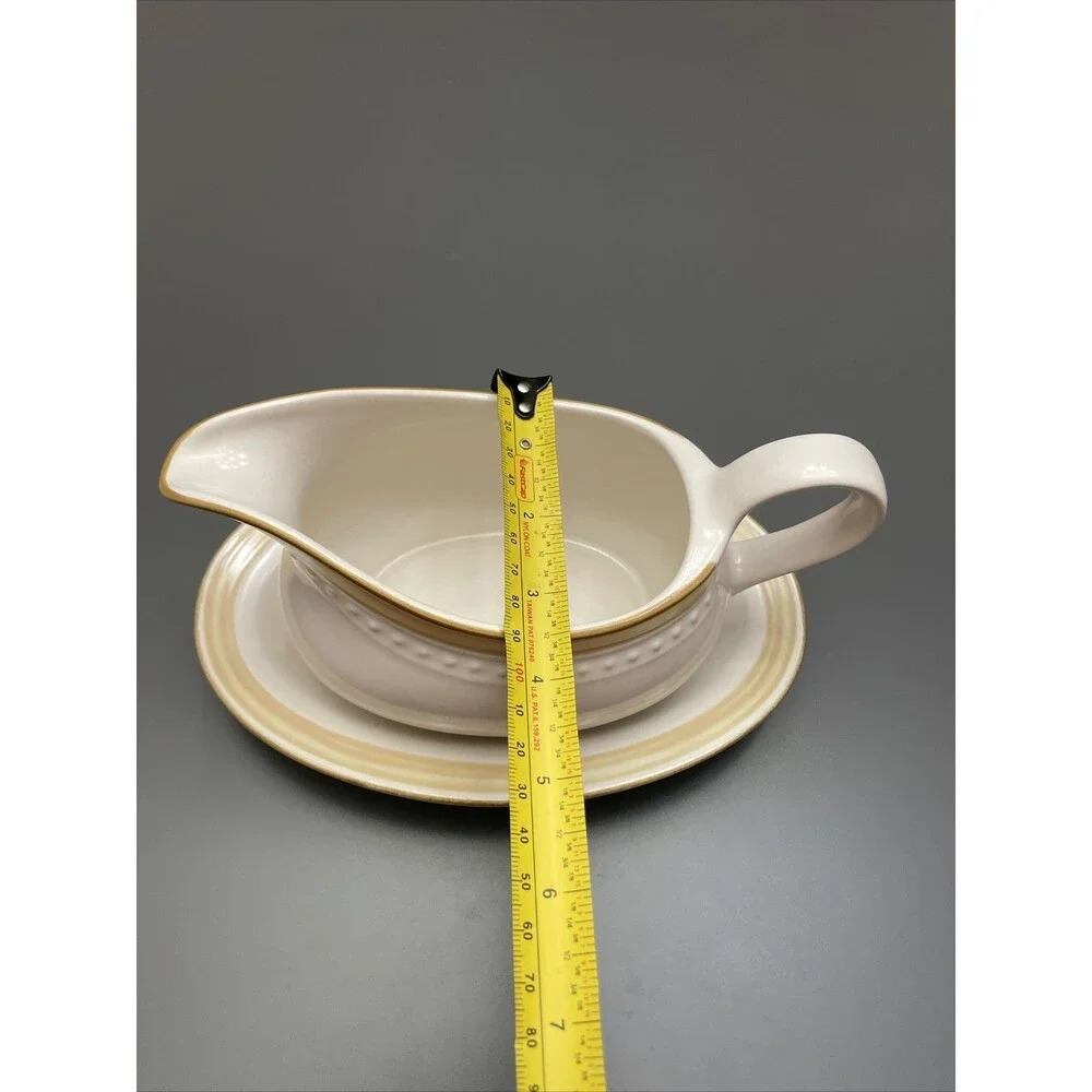 Crowing Fashion vintage gravy