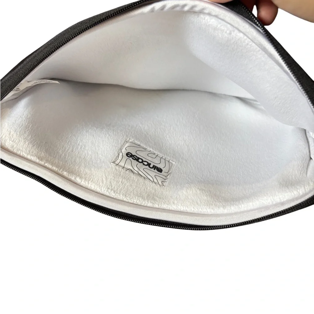 Incase Black Tablet Sleeve