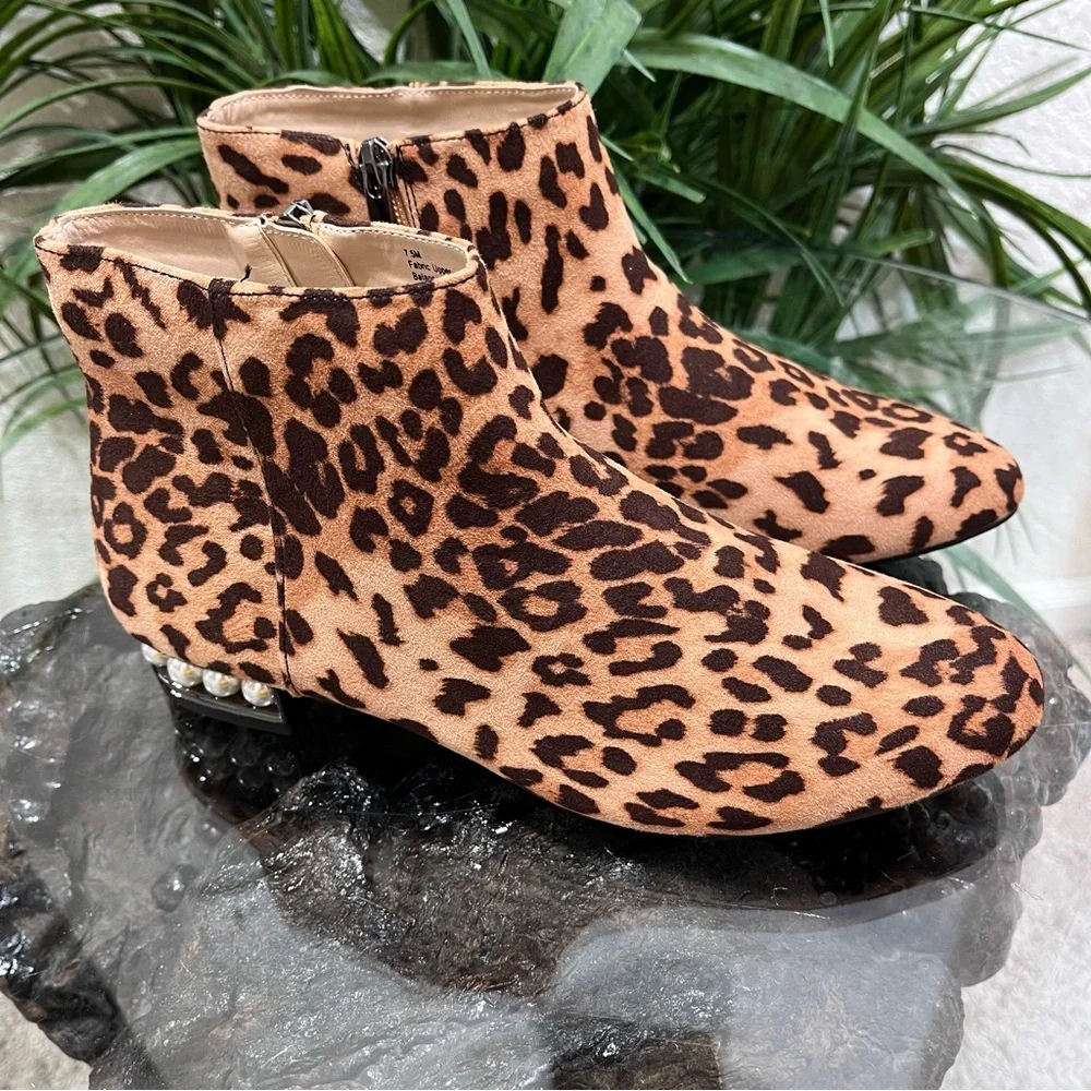 🐆New🐆 Dunion Animal Print Faux Suede And Pearl Heel Accent Side Zip Boots