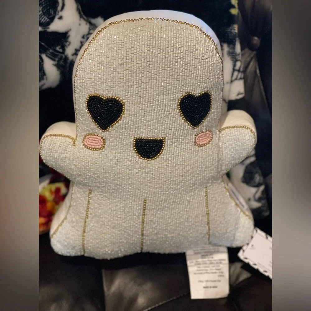 CUPCAKES AND CASHMERE at home NWT Adorable Beaded Ghost Pillow with Heart Eyes
