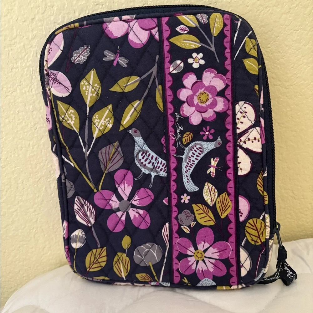 Vera Bradley quilted pouch
