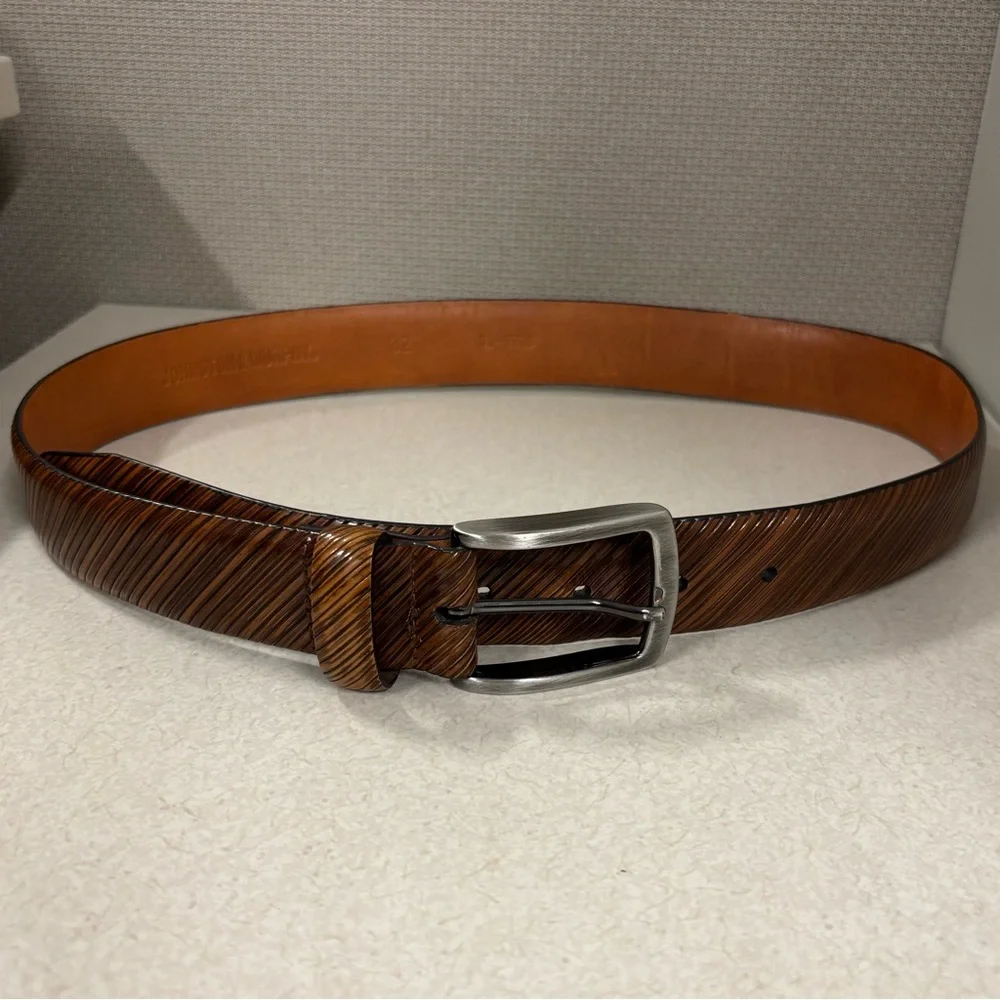Johnston & Murphy Men’s Leather Belt Size 32
