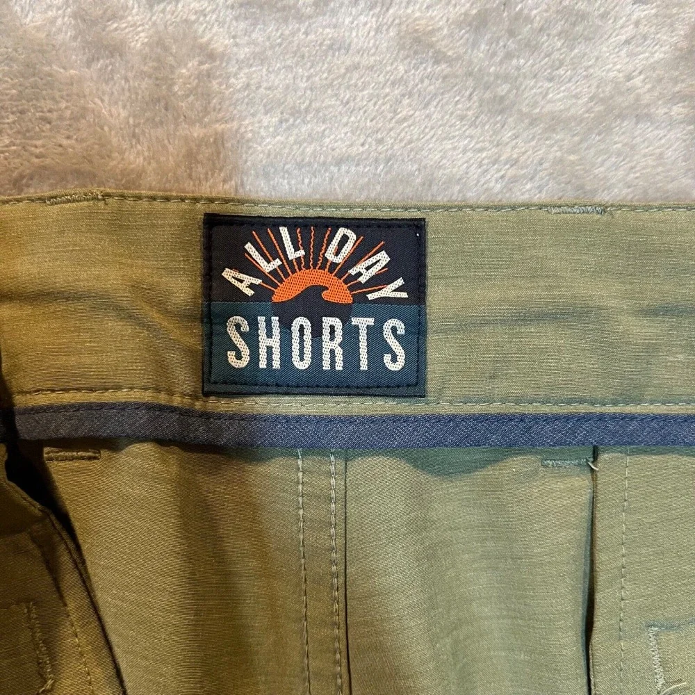 Faherty stylish olive