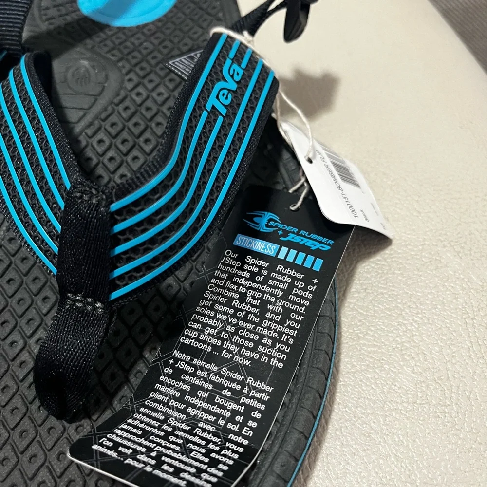 Teva bomber flip