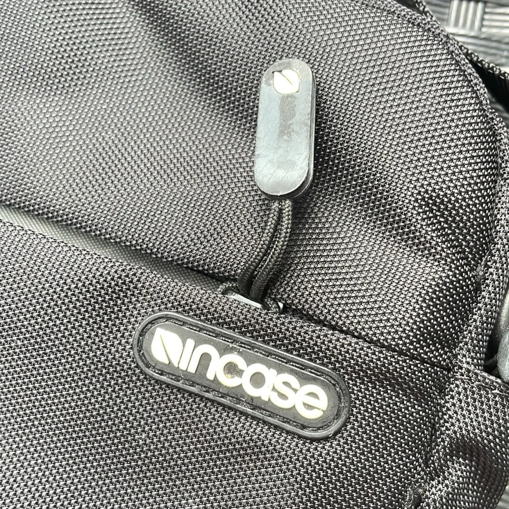 Incase laptop bag