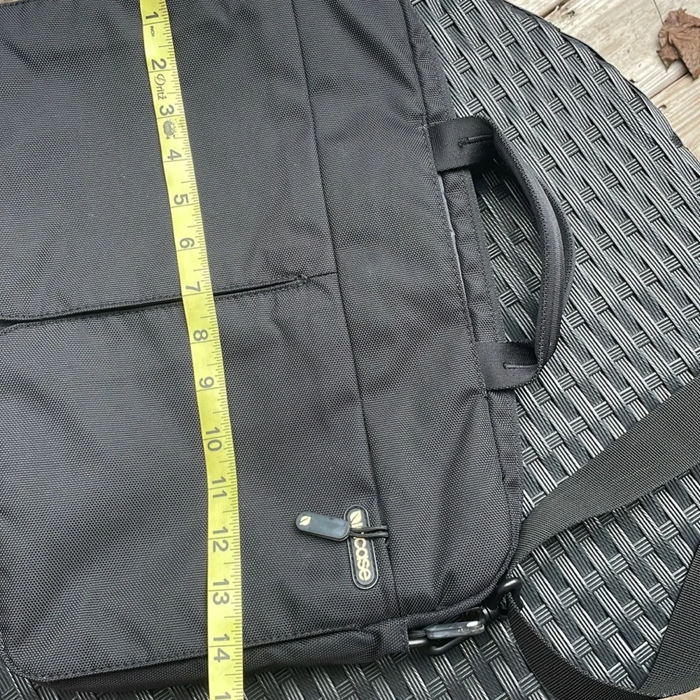 Incase laptop bag