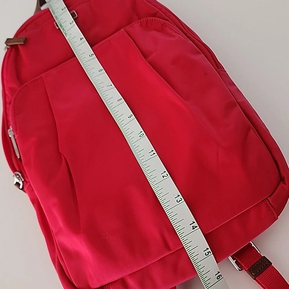 Tumi versatile lightweight