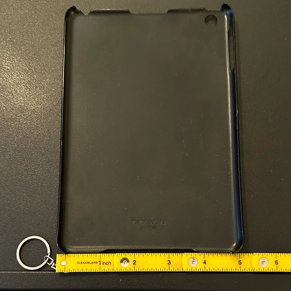 Coach elegant tablet