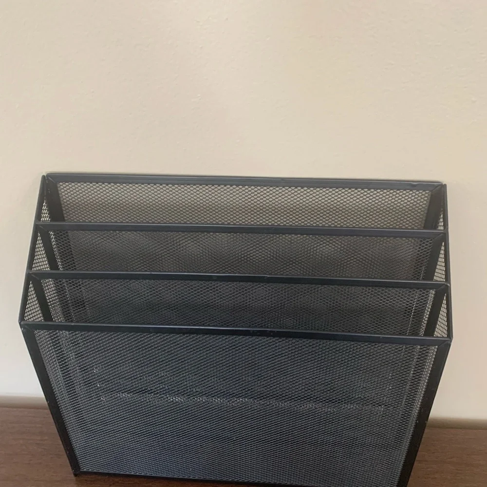 N/A black mesh