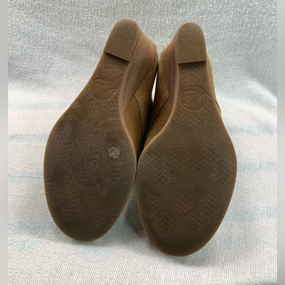 Lucky Brand heel suede lace