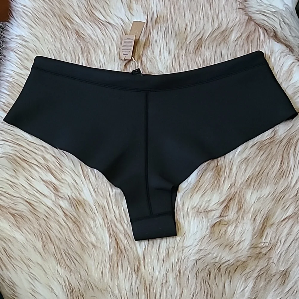 SKIMS nwt scuba