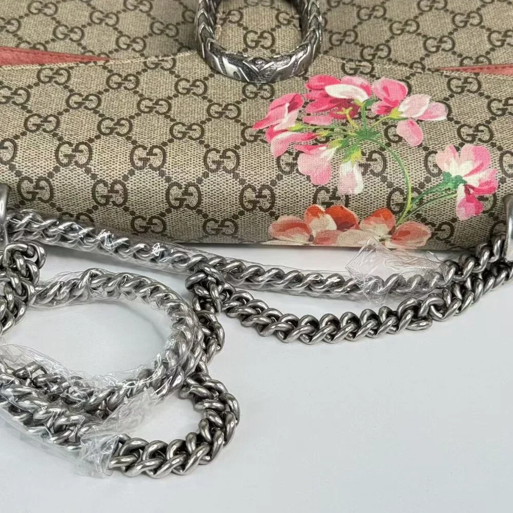 Gucci exterior no