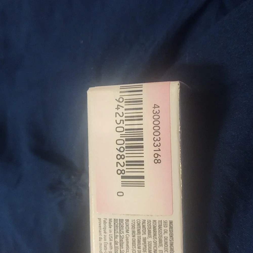 Buxom full plumping