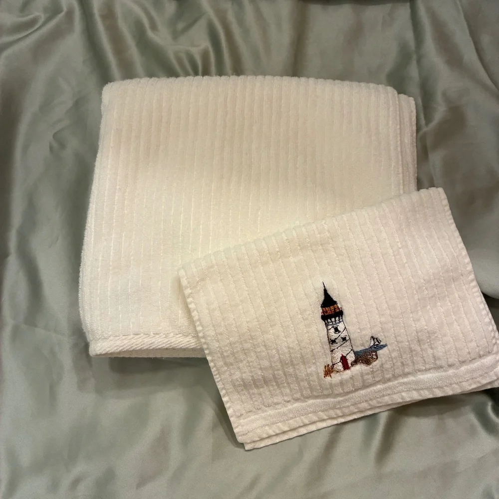 Ivory Towel & Wash Cloth Set With Lighthouse Embroidered on Wash Cloth Only EUC