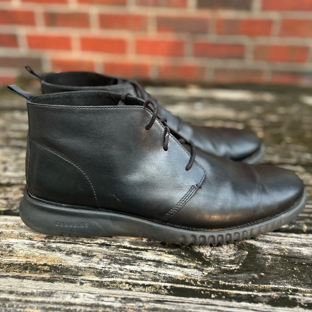 Cole Haan Men's 2.ZEROGRAND Black Leather Lightweight Size 12 Chukka Boot E8