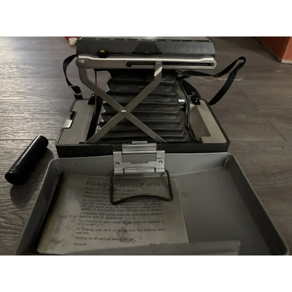 N/A vintage polaroid