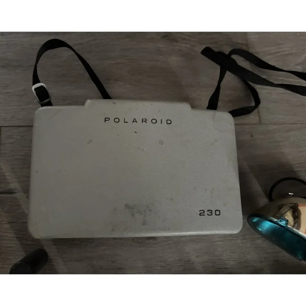 N/A vintage polaroid