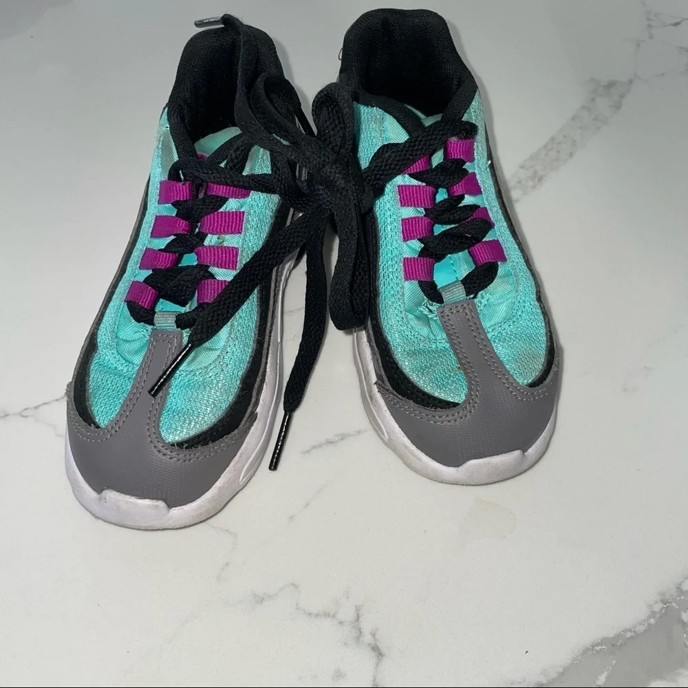 Nike good few