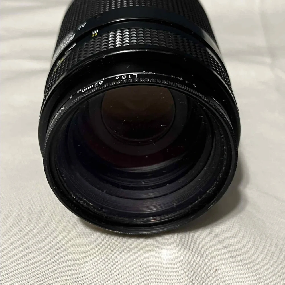 Nikon AF Nikkor 70-210mm f/4-5.6 D Lens ( Read Description)