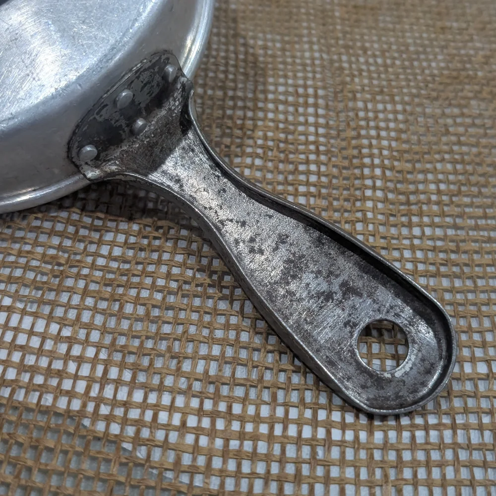 Vintage Kwicky Juicer, Metal Citrus Reamer with Handle, Chicago, IL