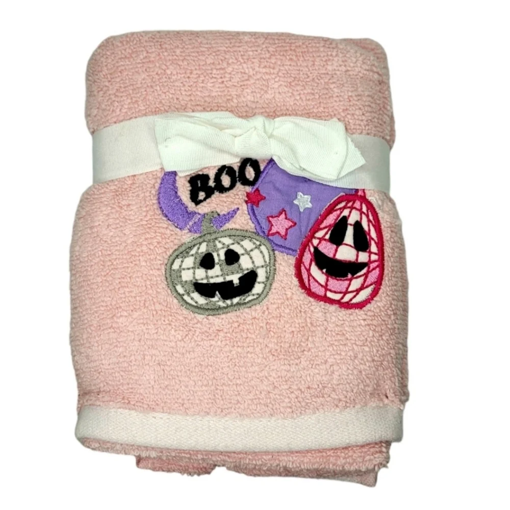 🆑️ CLEARANCE Betsey Johnson Pink Halloween Pumpkins Hand Towels Set Of Two