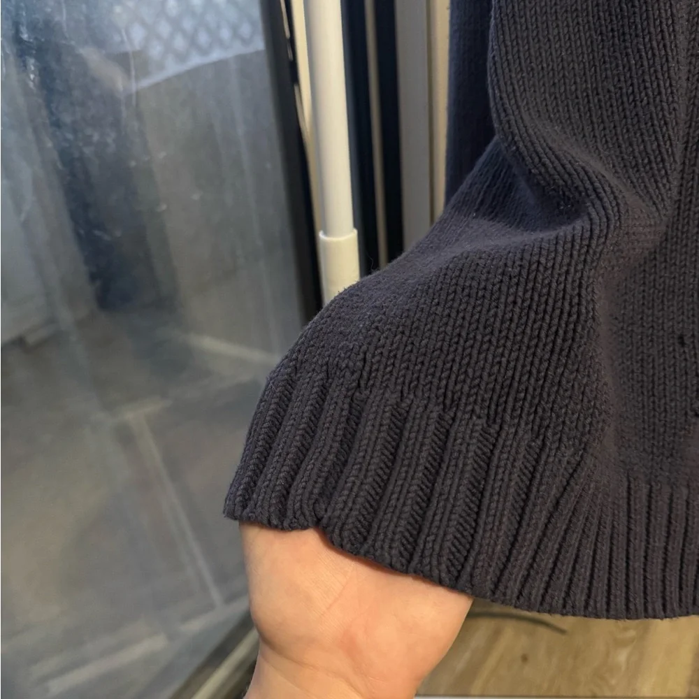 Old Navy classic crewneck