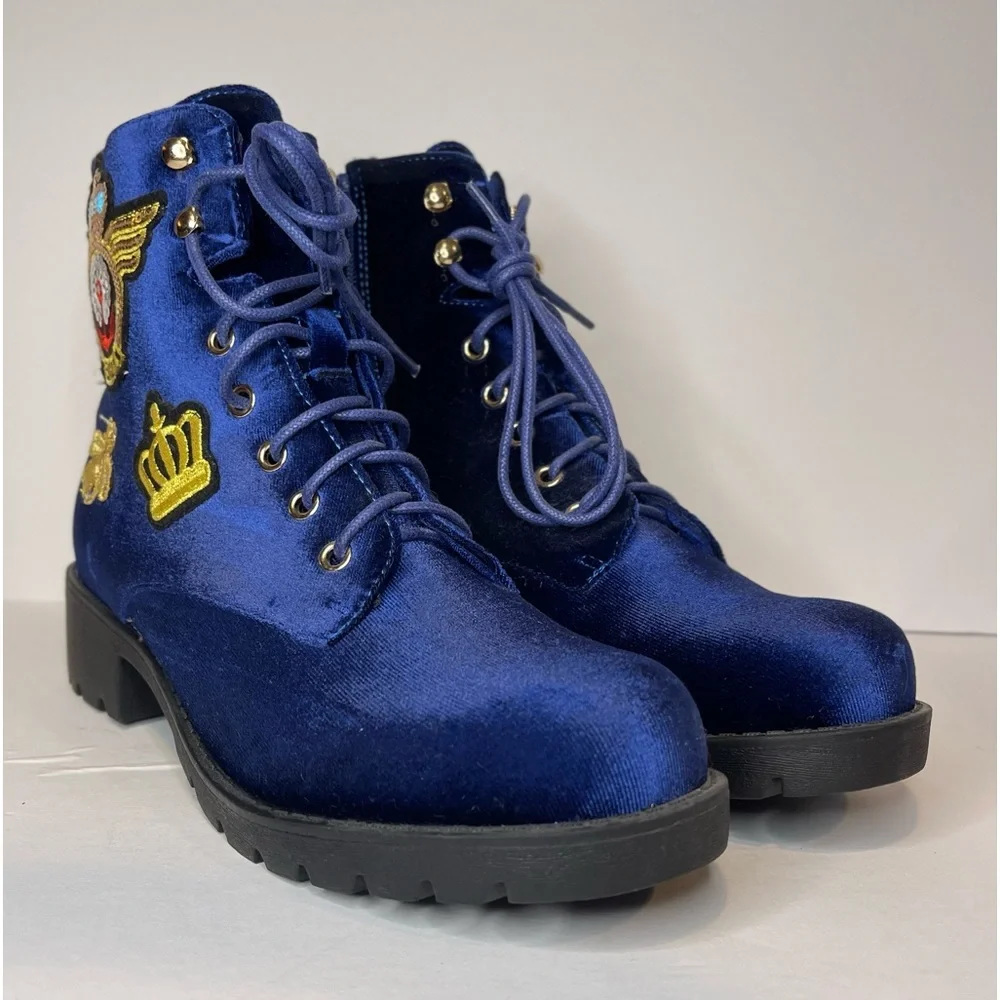 Nature Breeze Women's Velvet Lace up Combat Bootie